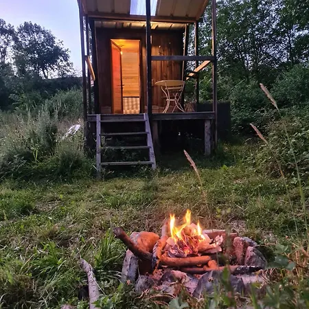 Camping Tiny House Au Pied Du Vercors